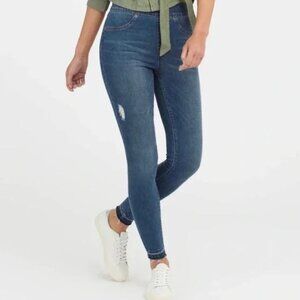 NWT SPANX Distressed Ankle Skinny Jeans in Medium Wash XS